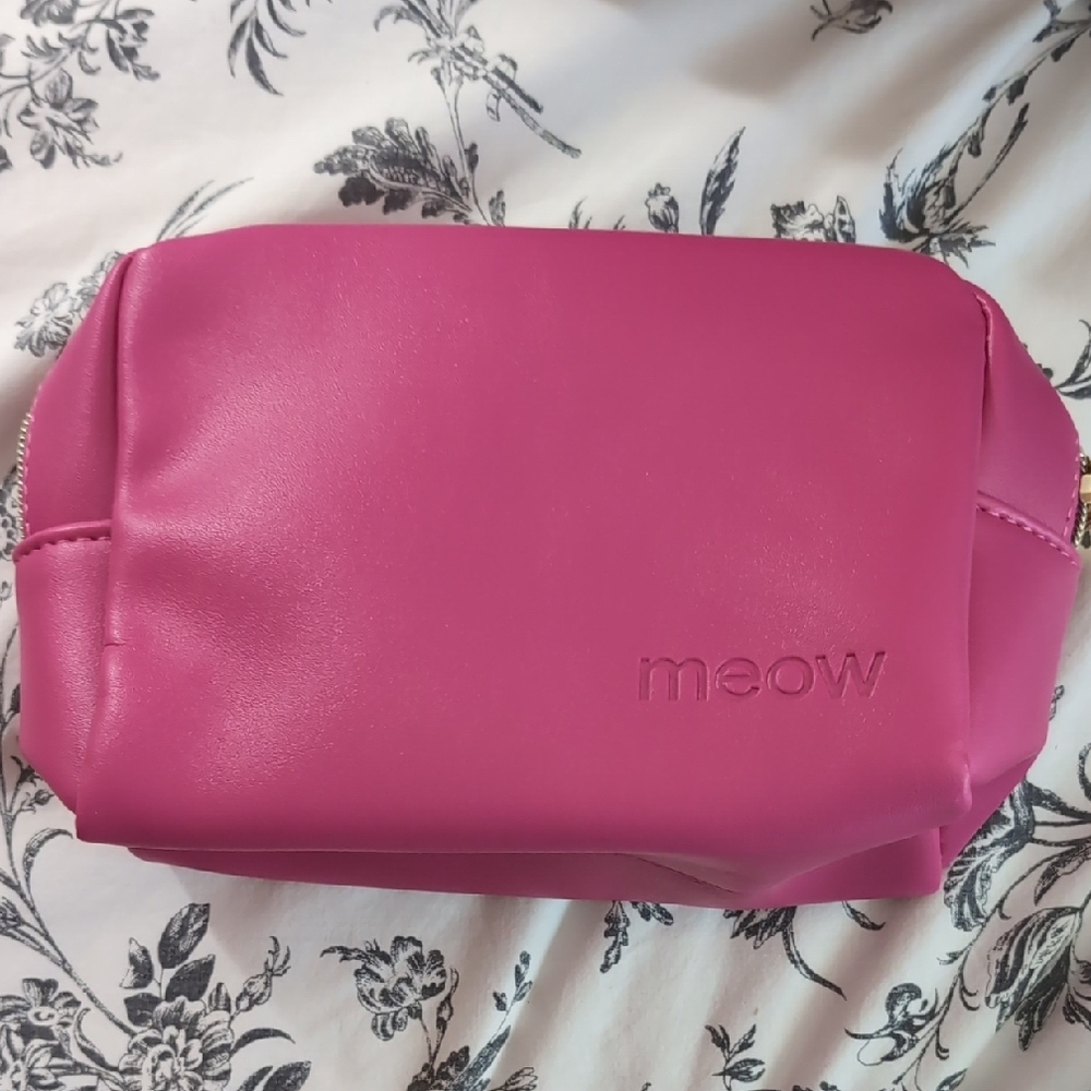 Pink Women's Cosmetic Bags & Cases